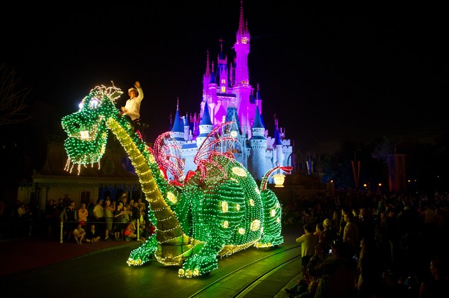 Elliott Main Street Electrical Parade